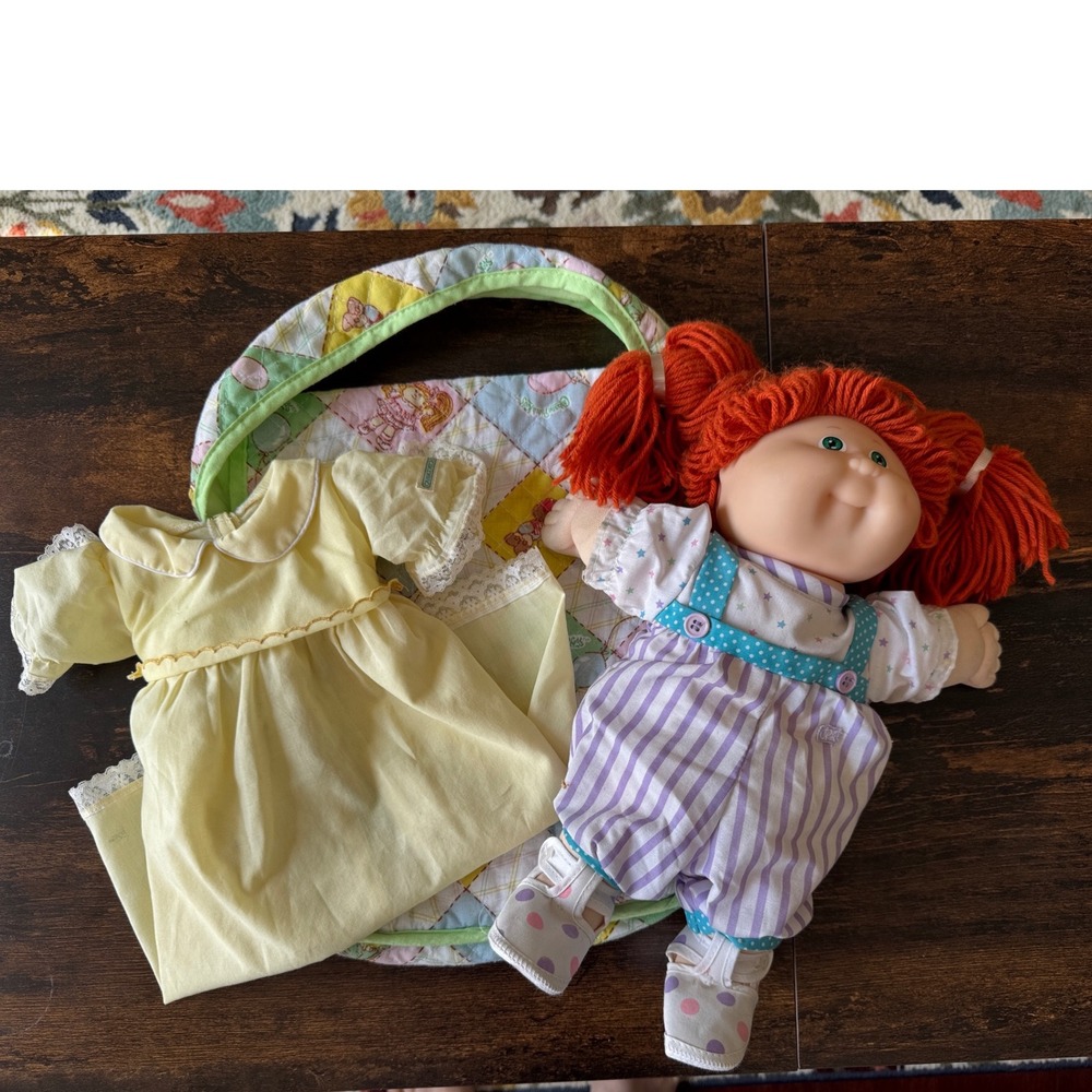 Vintage Cabbage Patch Kids Doll Red Yarn Hair Green Eyes Coleco Clothes Bag
